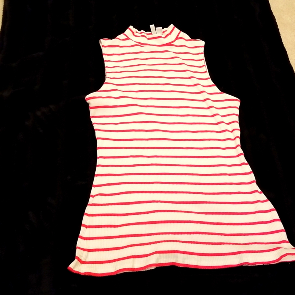 Elle top size S Red and white